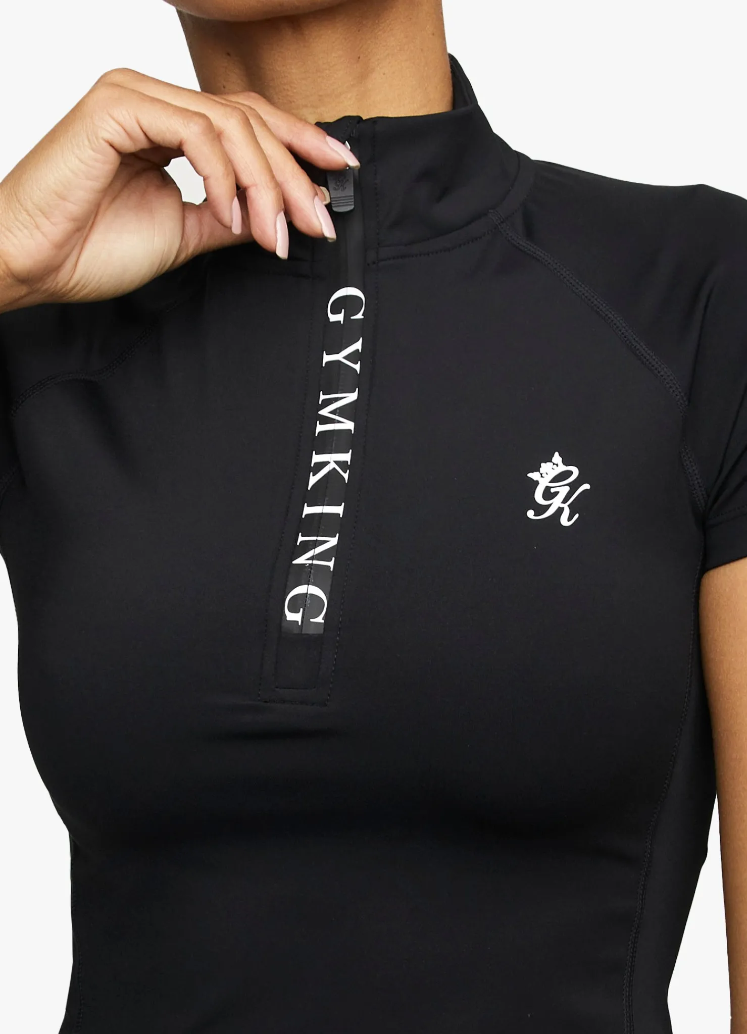 Tops & T-Shirts<Gym King Short Sleeve Taped Crop Funnel Black