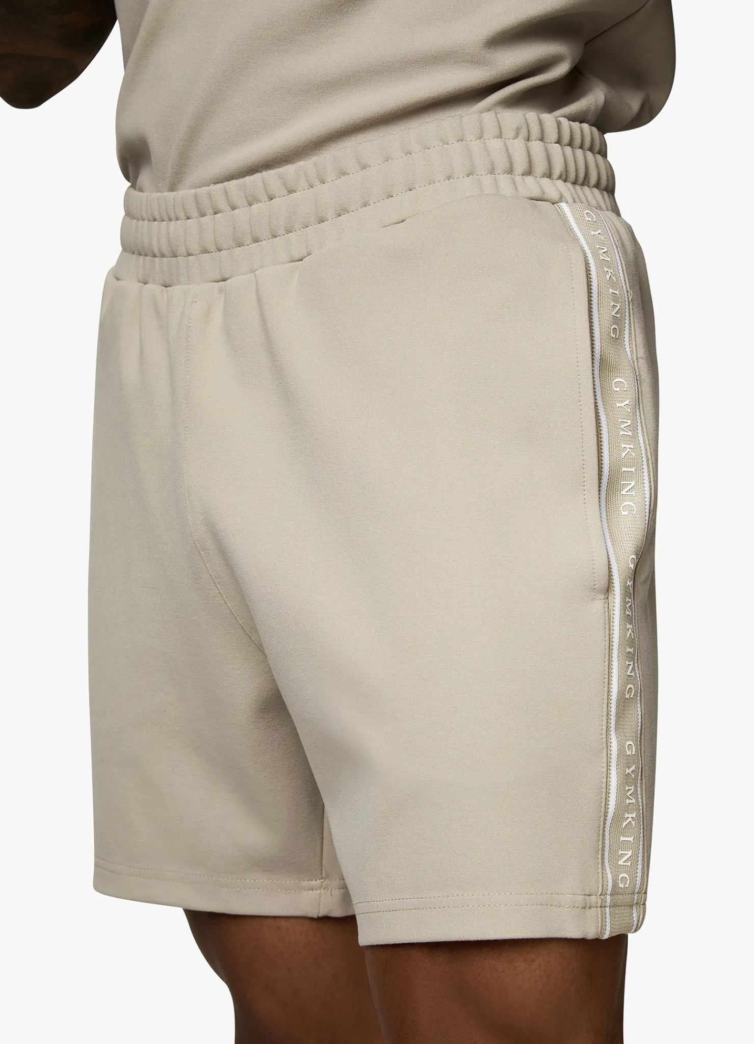 Shorts<Gym King Signature Taped Short Sand