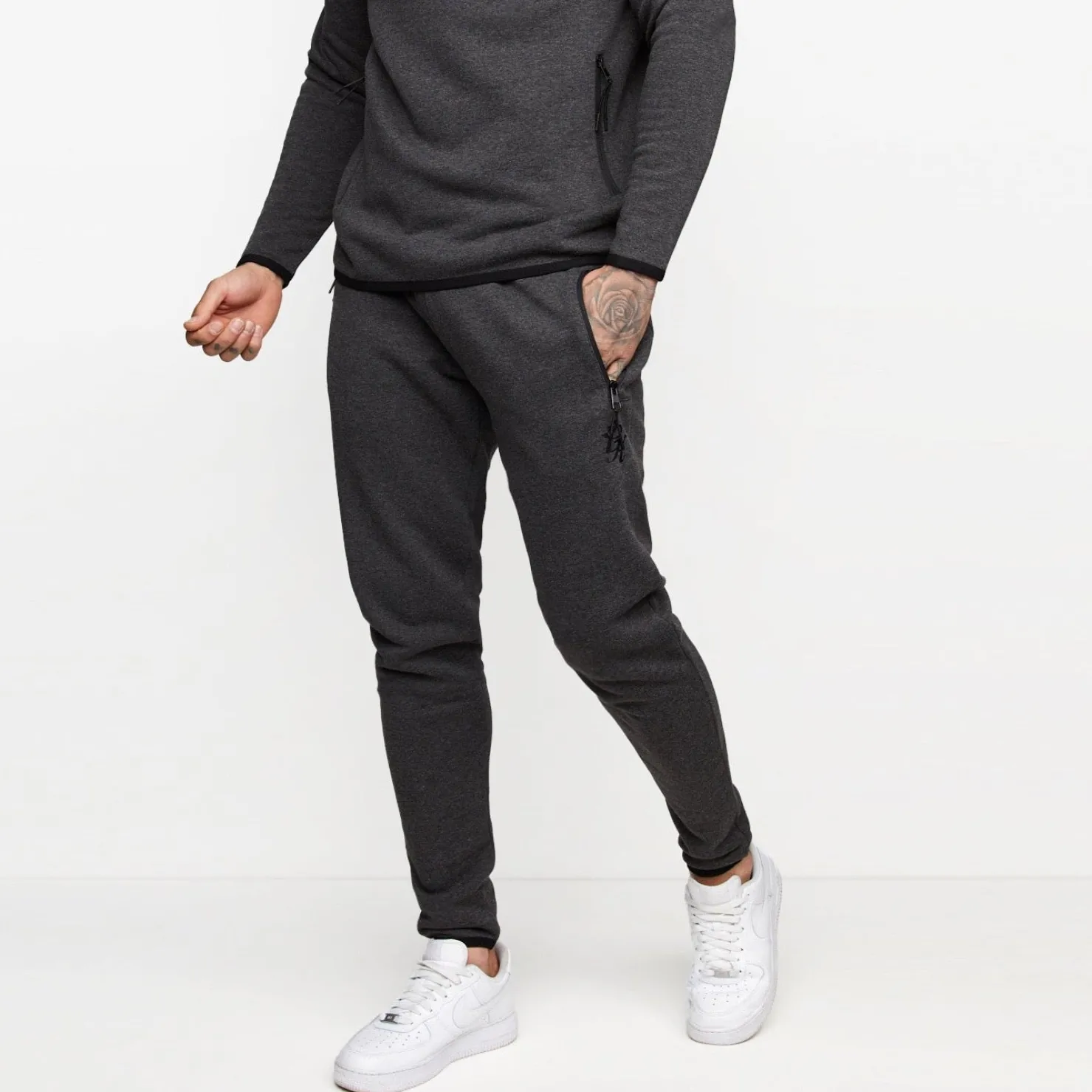 Tracksuit Bottoms<Gym King Utility Tech Jogger Black Marl