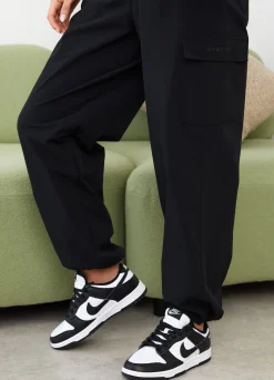 Joggers<Gym King Utility Woven Cargo Pant Black